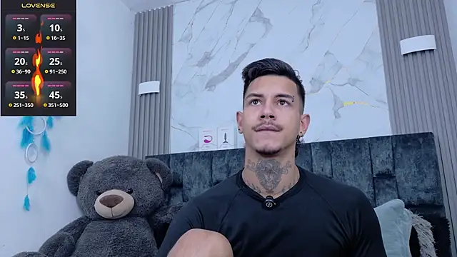 JAYCOB00 online show from 12/04/25, 10:03