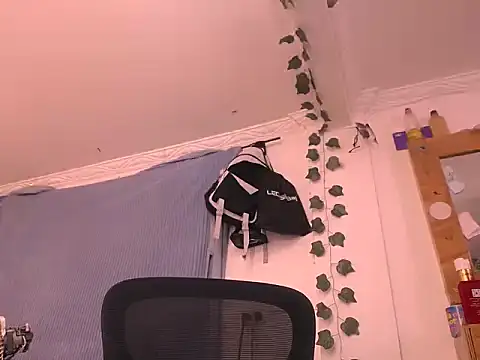 latinhot9631 online show from 03/31/26, 11:40