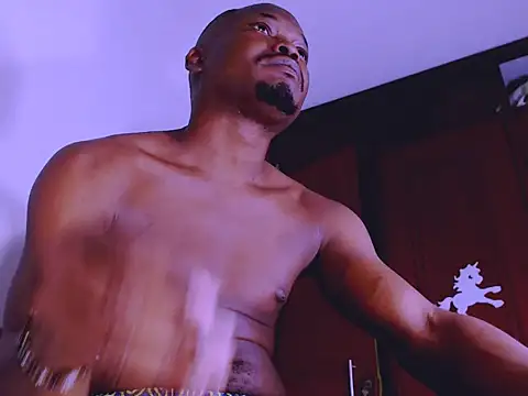 Snapshot of latinhot9631 chatting on 12/02/24, 08:28 latinhot9631 online show from 12/02/24, 08:28