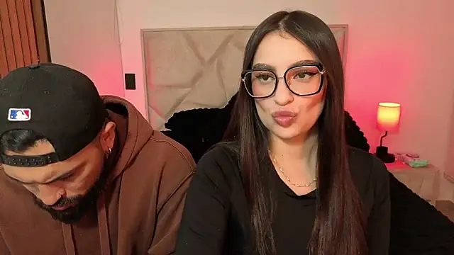 teseo and afroditha  online show from 03/04/26, 03:47