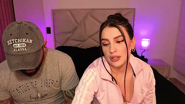 Snapshot of teseo_and_afroditha_ chatting on 07/02/26, 02:23 teseo and afroditha online show from 07/02/26, 02:23