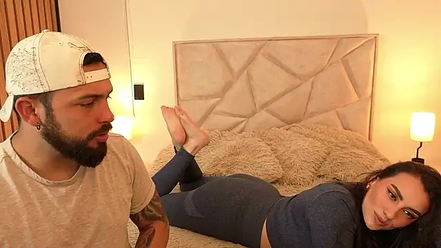 teseo and afroditha  online show from 10/15/25, 01:48