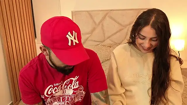 teseo and afroditha  online show from 11/30/25, 03:29