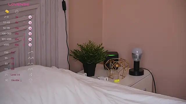 KristinaMoon online show from 06/02/26, 10:15