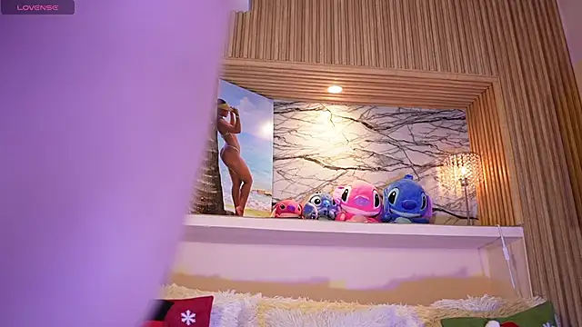 adri crof online show from 12/01/25, 02:45