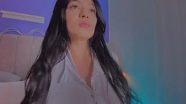 EvaaStevens online show from 04/18/26, 08:09