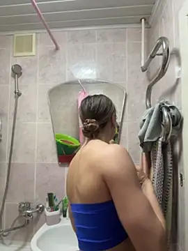 AlisaKissss online show from 04/15/26, 07:58