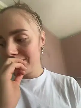 AlisaKissss online show from 03/13/26, 08:19