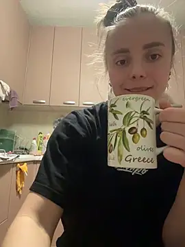 AlisaKissss online show from 02/25/26, 07:03