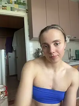 AlisaKissss online show from 05/13/26, 07:48