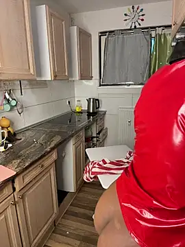 Shantel-Olivia online show from 12/19/25, 08:38