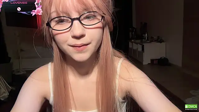 Snapshot of electric_babe chatting on 04/19/26, 06:10 electric babe online show from 04/19/26, 06:10