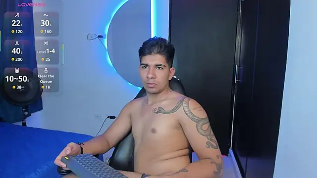 valentino santoss online show from 11/12/25, 01:15