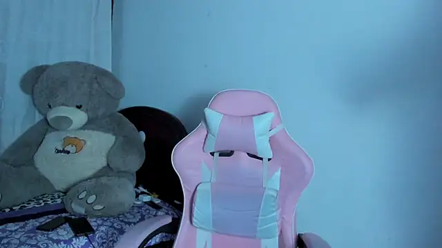 Snapshot of _elektrah chatting on 09/30/25, 11:44  elektrah online show from 09/30/25, 11:44