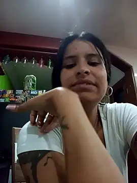 Snapshot of _elektrah chatting on 09/27/25, 11:33  elektrah online show from 09/27/25, 11:33