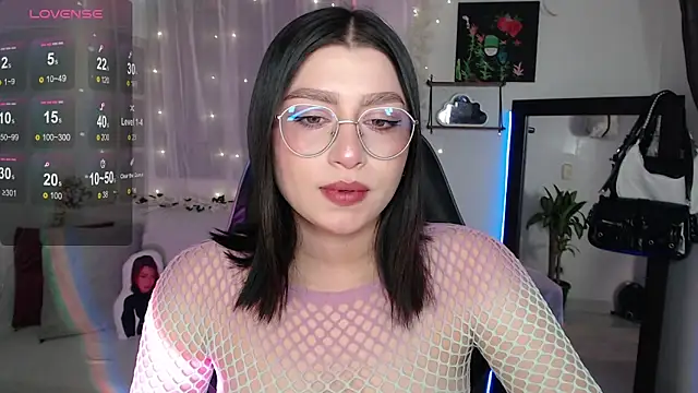 mily thomson b  online show from 09/30/25, 01:55