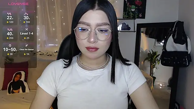 mily thomson b  online show from 09/27/25, 07:20