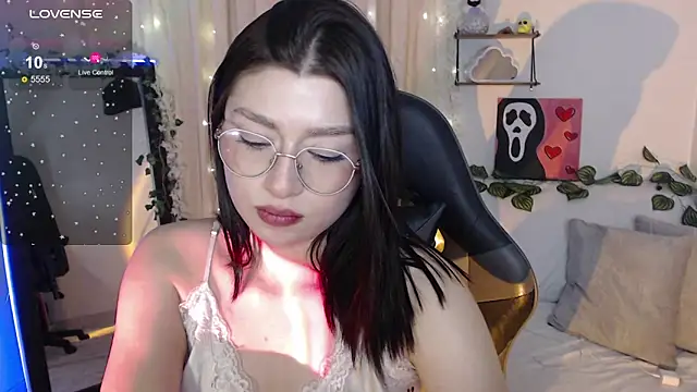 mily thomson b  online show from 11/29/25, 05:29