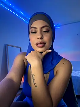 Snapshot of JannaNader12 chatting on 09/26/25, 10:38 JannaNader12 online show from 09/26/25, 10:38