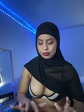 Snapshot of JannaNader12 chatting on 09/22/25, 11:00 JannaNader12 online show from 09/22/25, 11:00