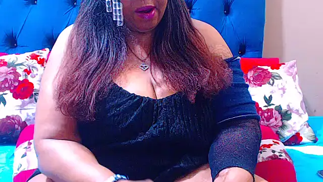 Snapshot of ebonycandy10 chatting on 10/07/25, 04:24 ebonycandy10 online show from 10/07/25, 04:24