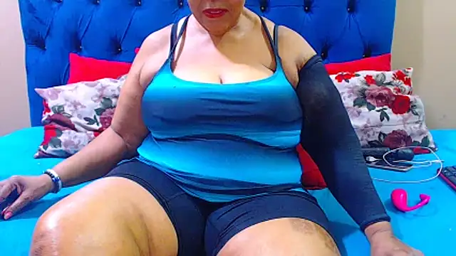 Snapshot of ebonycandy10 chatting on 05/06/26, 03:54 ebonycandy10 online show from 05/06/26, 03:54