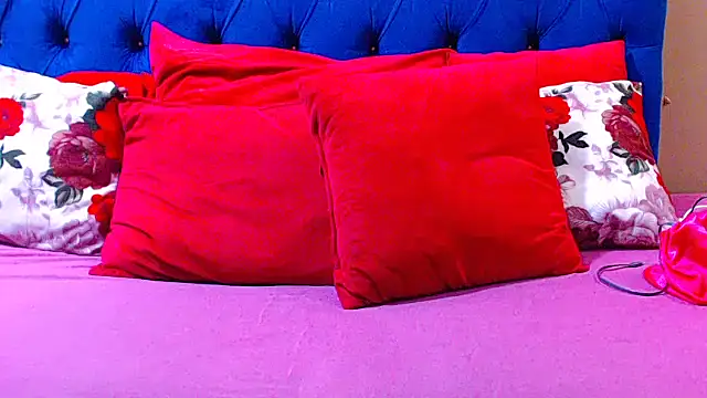 ebonycandy10 online show from 12/02/25, 04:58