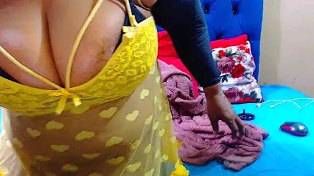 Snapshot of ebonycandy10 chatting on 03/29/26, 05:09 ebonycandy10 online show from 03/29/26, 05:09