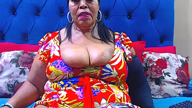 Snapshot of ebonycandy10 chatting on 03/06/26, 05:57 ebonycandy10 online show from 03/06/26, 05:57