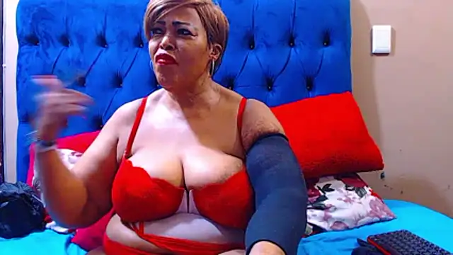 ebonycandy10 online show from 01/09/26, 05:14