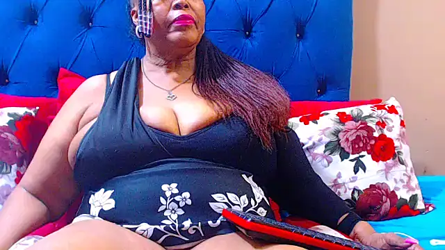 Snapshot of ebonycandy10 chatting on 09/26/25, 06:53 ebonycandy10 online show from 09/26/25, 06:53