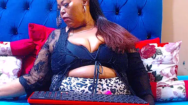 Snapshot of ebonycandy10 chatting on 10/01/25, 06:18 ebonycandy10 online show from 10/01/25, 06:18