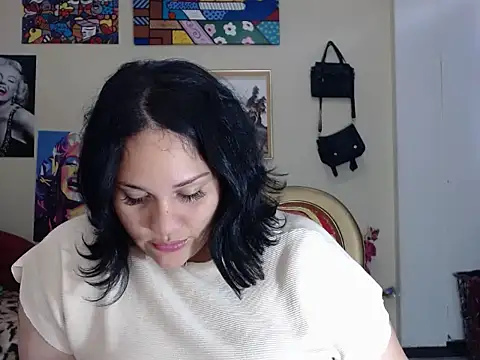 Snapshot of melissa4855 chatting on 11/18/25, 09:18 melissa4855 online show from 11/18/25, 09:18