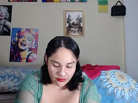 Snapshot of melissa4855 chatting on 02/17/26, 12:41 melissa4855 online show from 02/17/26, 12:41