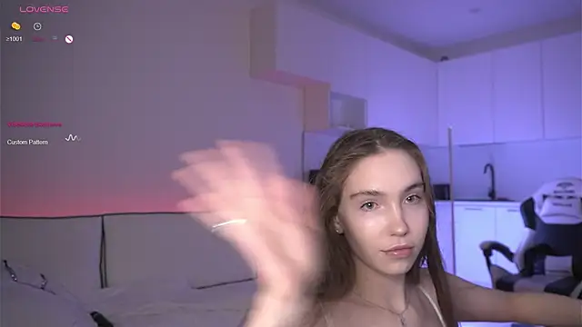 haileyishere online show from 05/06/26, 01:42