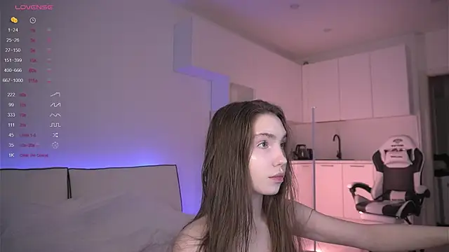 haileyishere online show from 04/07/26, 07:48