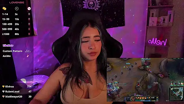 Snapshot of sweetcoralinee chatting on 02/18/25, 05:09 sweetcoralinee online show from 02/18/25, 05:09