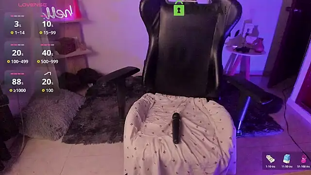 sweetcoralinee online show from 11/16/25, 11:30