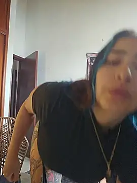 sweetcoralinee online show from 10/27/25, 02:40