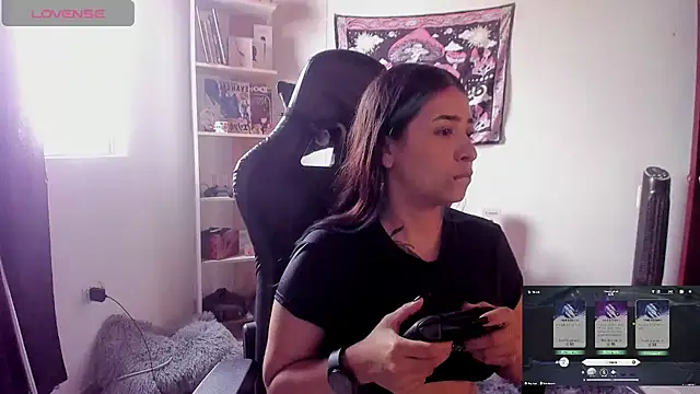 Snapshot of sweetcoralinee chatting on 10/15/25, 03:42 sweetcoralinee online show from 10/15/25, 03:42