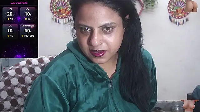 Snapshot of Sexy_komolika chatting on 11/22/25, 12:59 Sexy komolika online show from 11/22/25, 12:59