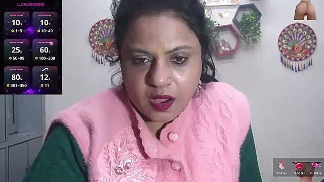 Snapshot of Sexy_komolika chatting on 12/14/25, 02:22 Sexy komolika online show from 12/14/25, 02:22