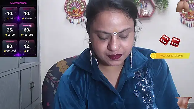 Snapshot of Sexy_komolika chatting on 11/13/25, 03:27 Sexy komolika online show from 11/13/25, 03:27