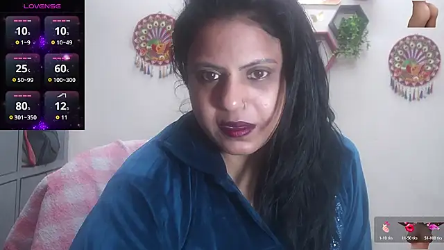 Snapshot of Sexy_komolika chatting on 11/24/25, 03:23 Sexy komolika online show from 11/24/25, 03:23