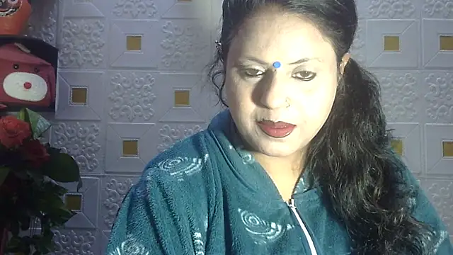 Snapshot of Sexy_komolika chatting on 02/18/25, 04:58 Sexy komolika online show from 02/18/25, 04:58
