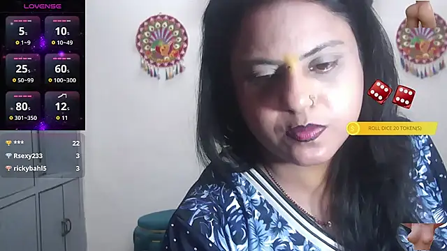 Snapshot of Sexy_komolika chatting on 10/26/25, 05:13 Sexy komolika online show from 10/26/25, 05:13