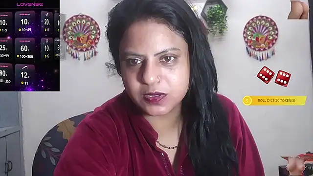 Snapshot of Sexy_komolika chatting on 11/11/25, 02:28 Sexy komolika online show from 11/11/25, 02:28