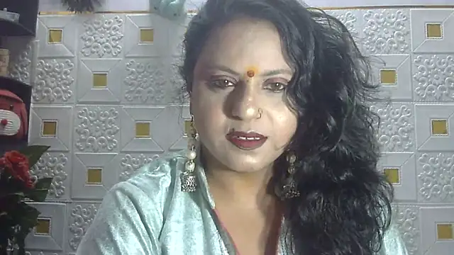 Snapshot of Sexy_komolika chatting on 03/17/25, 03:18 Sexy komolika online show from 03/17/25, 03:18