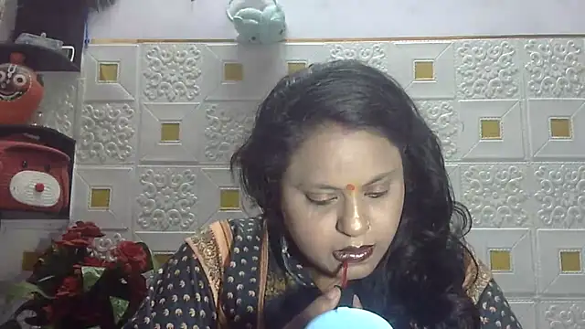 Snapshot of Sexy_komolika chatting on 03/04/25, 03:22 Sexy komolika online show from 03/04/25, 03:22