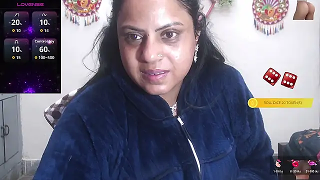 Snapshot of Sexy_komolika chatting on 11/16/25, 04:45 Sexy komolika online show from 11/16/25, 04:45